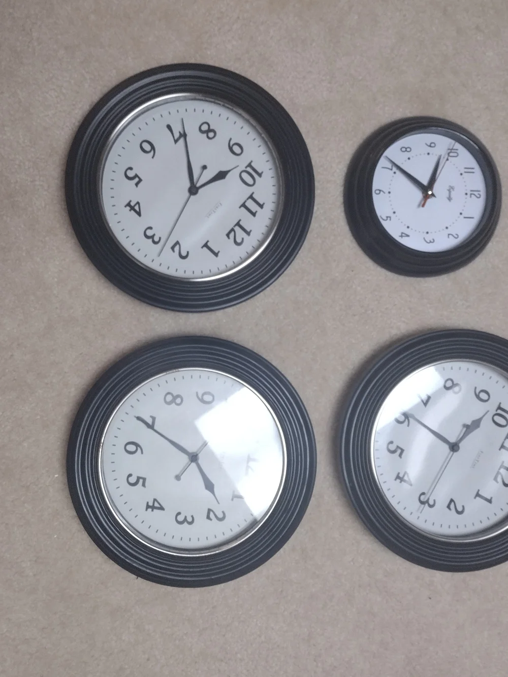 Lot of 4  Used Black Wall Clock 11.5
